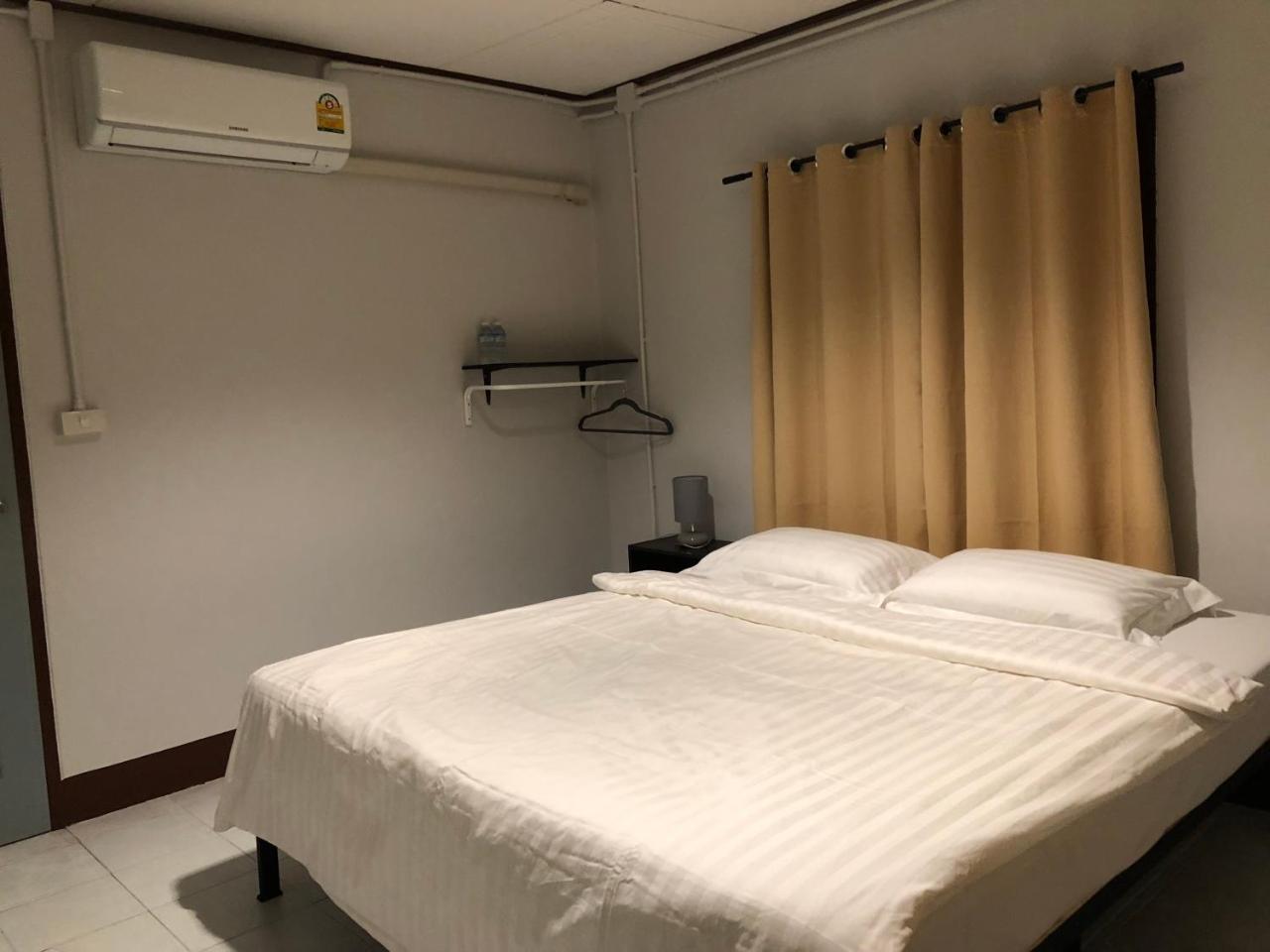 Pama Guesthouse Chiang Mai Zewnętrze zdjęcie