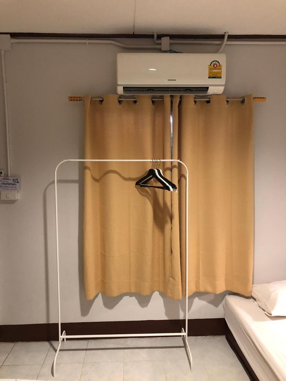 Pama Guesthouse Chiang Mai Zewnętrze zdjęcie